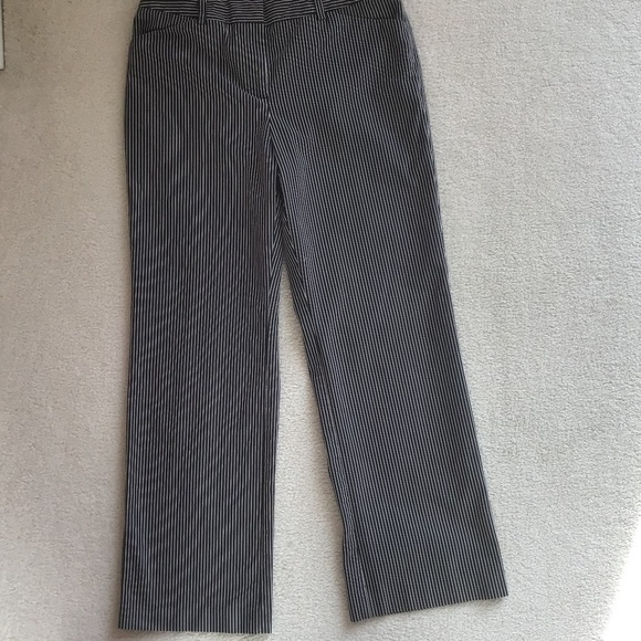 Jones New York Stretch b&w striped pants 8 - Picture 1 of 8